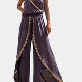 Mono Donatila Unique avec Détails Dorés et Jambes Ouvertes