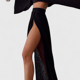 Ensemble Martha de Deux Pièces avec Jupe à Grande Découpe