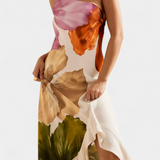 Robe Almudena Élégante avec Patchwork et Décolleté Asymétrique