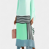 Caftan Géométrique Elenora avec Coupe Ample et Tissu en Maille en Forme de Papillon