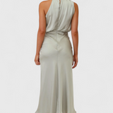 Robe Rina Élégante avec Col Halter Drapé