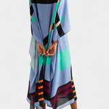 Caftan Géométrique Elenora avec Coupe Ample et Tissu en Maille en Forme de Papillon