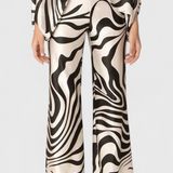 Ensemble de Deux Pièces Sybella avec Design Off-Shoulder et Pantalons Amples Imprimés