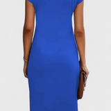 Robe Midi Intemporelle Katrina avec Col Rond et Détail Drapé