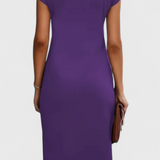 Robe Midi Intemporelle Katrina avec Col Rond et Détail Drapé