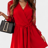 Robe Mini Élégante Calandra avec Décolleté Sophistiqué et Silhouette Agréable