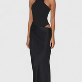 Robe Maxi Mafalda avec Style de Top à Bretelles et Silhouette Ajustée