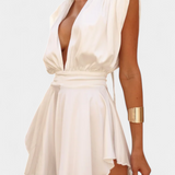 Mono Court Rosalba avec Décolleté Profond et Taille Définie