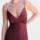 Robe Maxi Atlana Bordeaux avec Volants en Couches