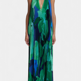 Robe Longue Plissée Giselle avec Col Halter et Mouvement Élégant