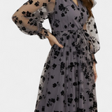 Robe Maxi en Dentelle Florale Iolanda avec Manches Bouffantes