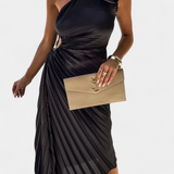 Robe de Cocktail Asymétrique Leire avec Applications Florales et Jupe Plissée