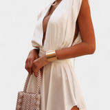 Mono Court Rosalba avec Décolleté Profond et Taille Définie