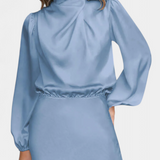 Robe Maxi Cecila avec Col Haut et Détail Floral