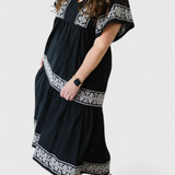 Robe Maxi Boho Allona avec Décolleté en V et Coupe Relaxée