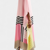 Caftan Géométrique Elenora avec Coupe Ample et Tissu en Maille en Forme de Papillon